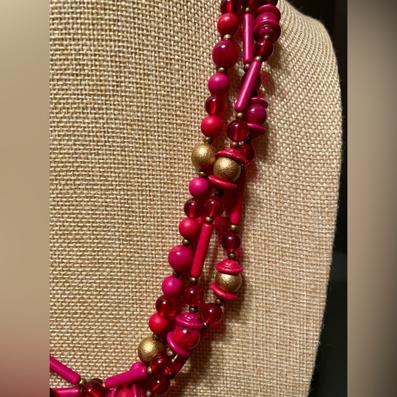 🍀 Tacoa Pink and Gold Beaded Necklace🍀 - Picture 2 of 6